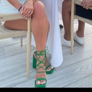 TALLULAH GREEN STEVE MADDEN HEELS